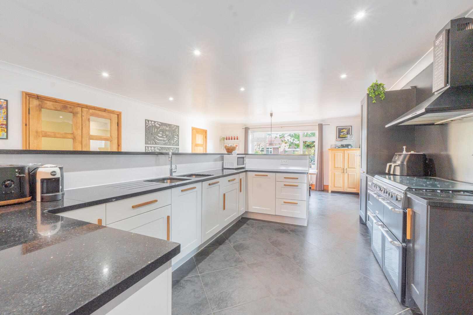 Peachley Lane, Lower Broadheath, Worcester